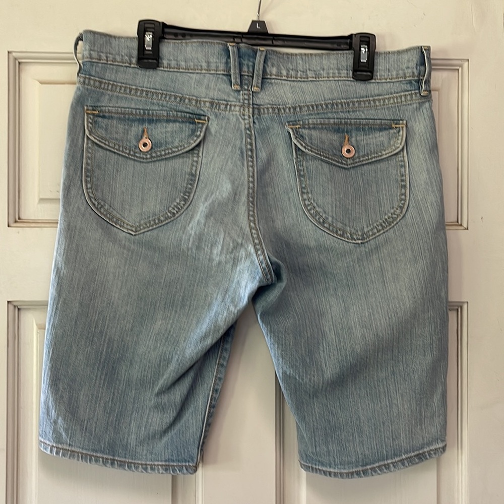 Bermuda Shorts - Picture 2 of 4